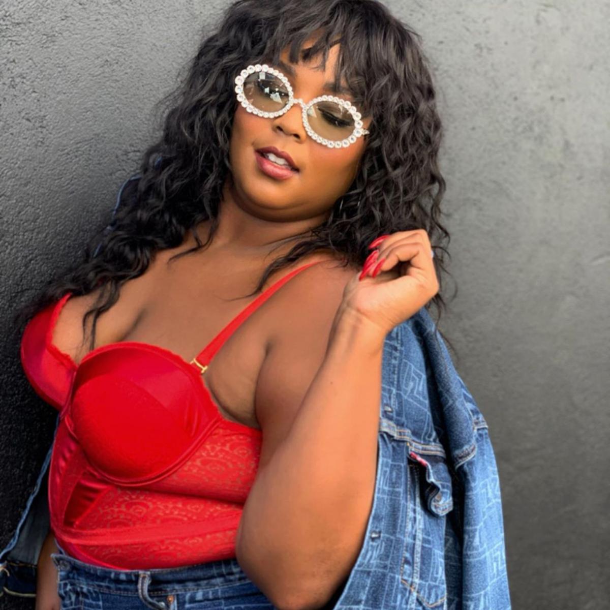 Lizzo Double Standard Brave For Being Confident