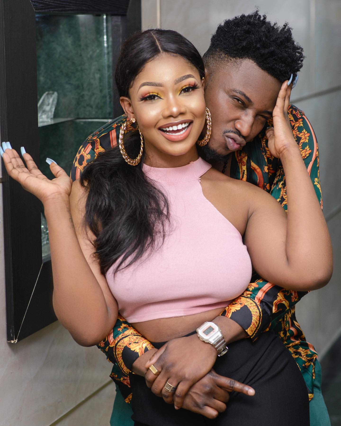 Tacha And Sir Dee Cuddle Up In New Photos